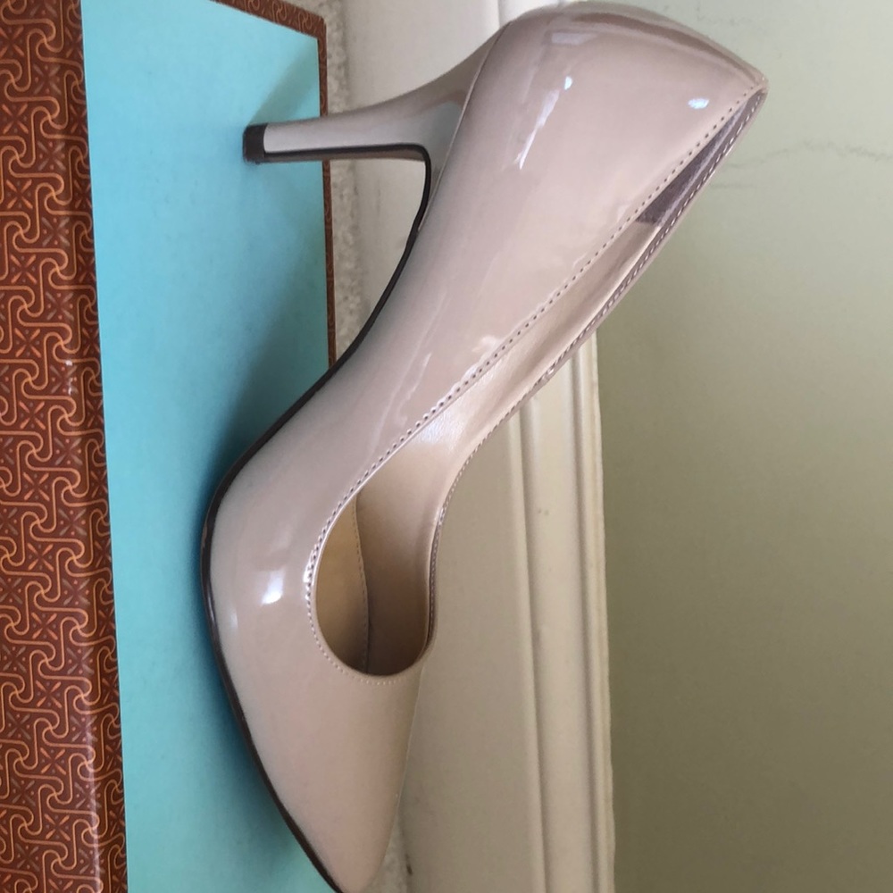Kelly & Katie nude patent heels. Worn once.